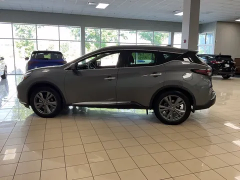 More photos of 2019 Nissan Murano Platinum at Acura of Overland Park, KS
