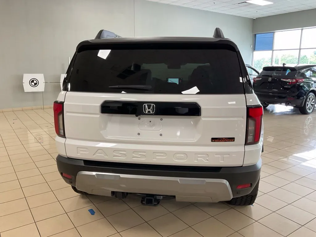 Honda Passport photo 6