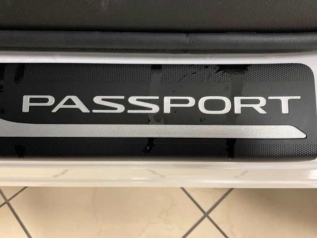 Honda Passport photo 25