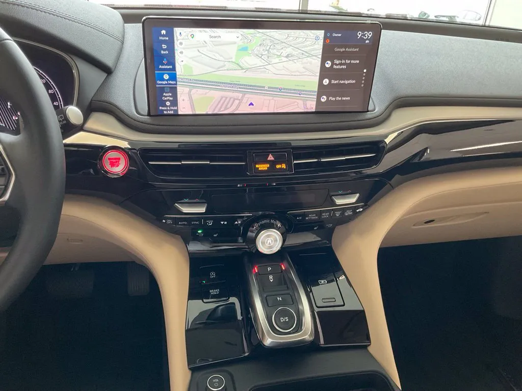 Acura MDX photo 16