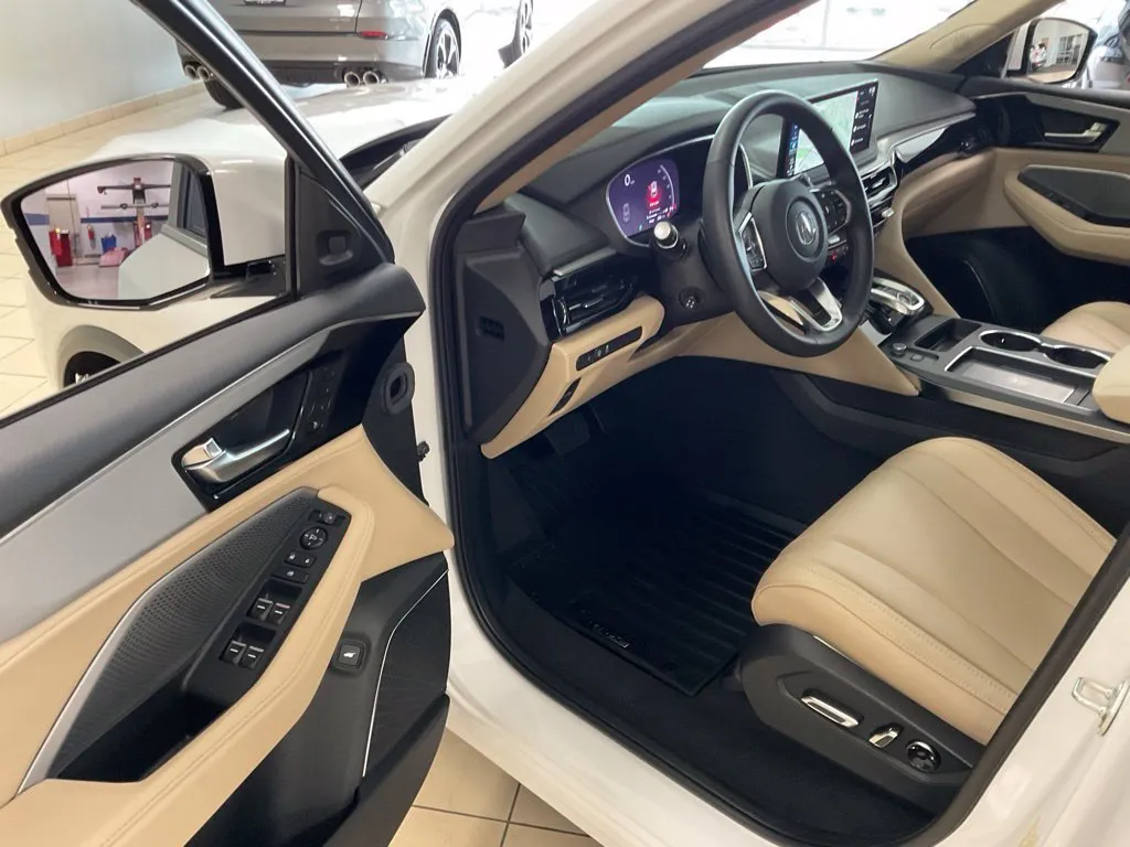Acura MDX photo 10