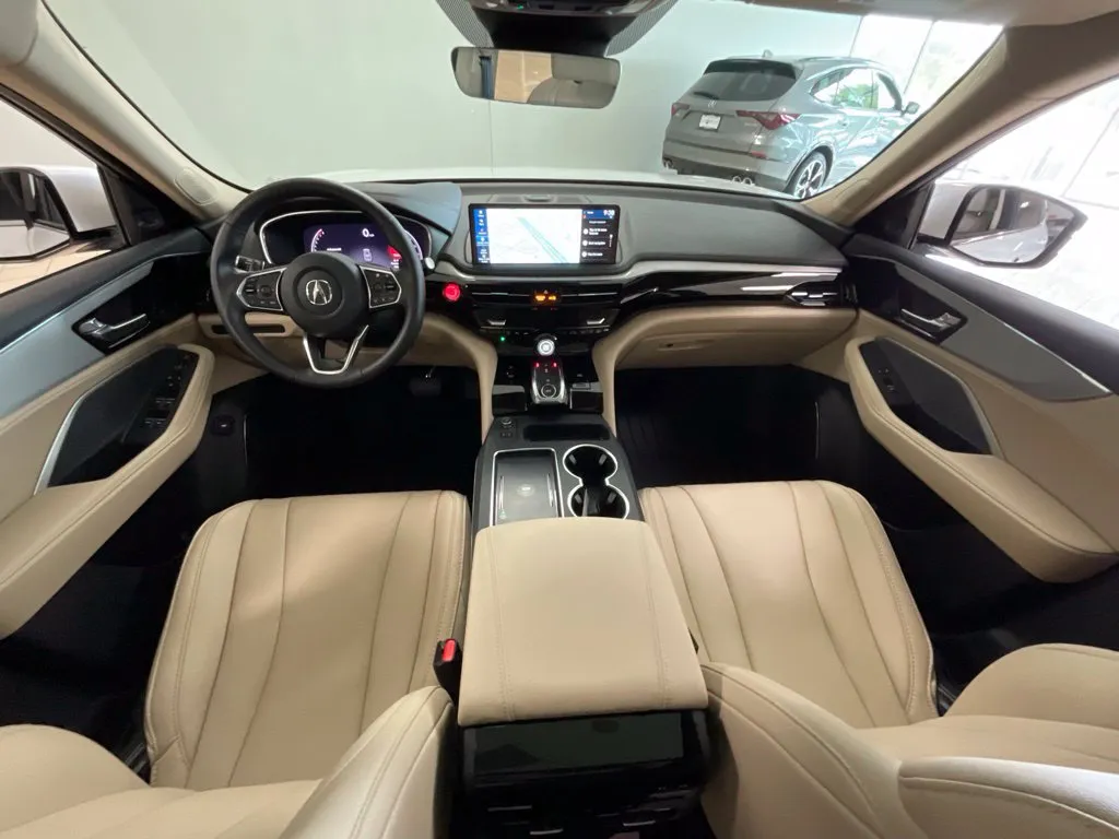 Acura MDX photo 9