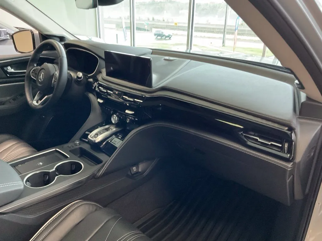 Acura MDX photo 21