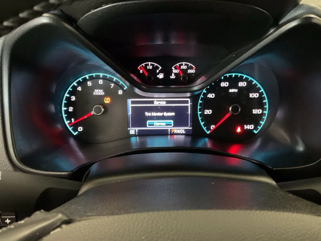 Chevrolet Colorado photo 15