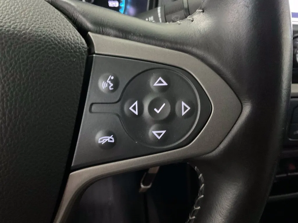 Chevrolet Colorado photo 14