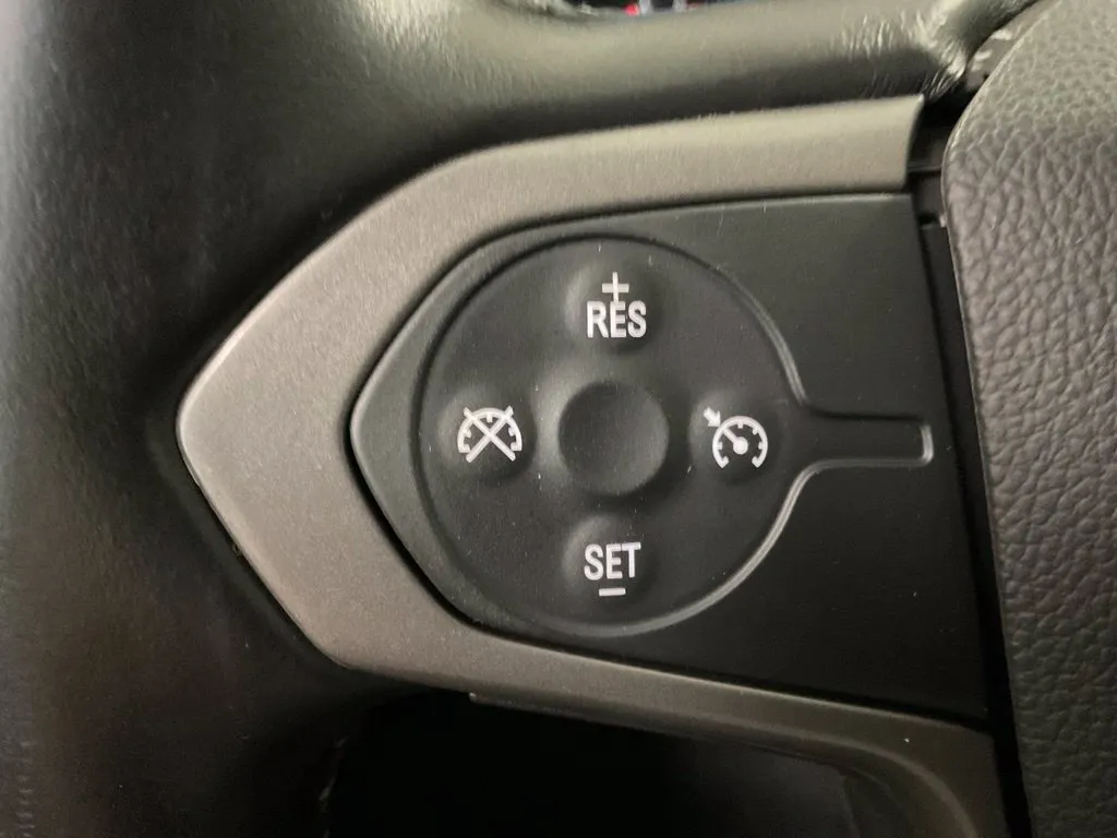 Chevrolet Colorado photo 13