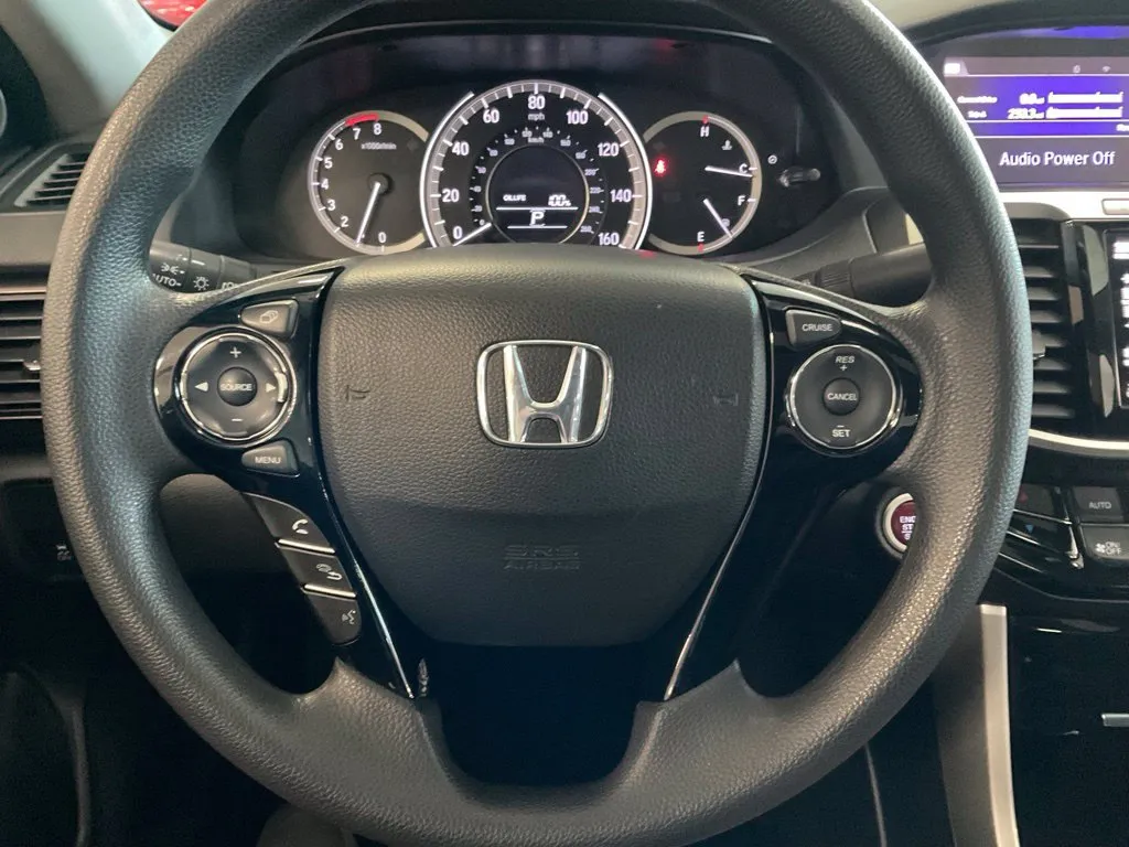 Honda Accord photo 12