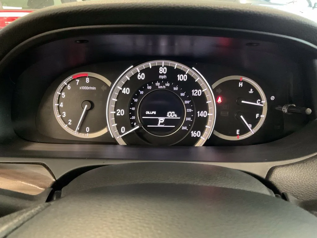 Honda Accord photo 15