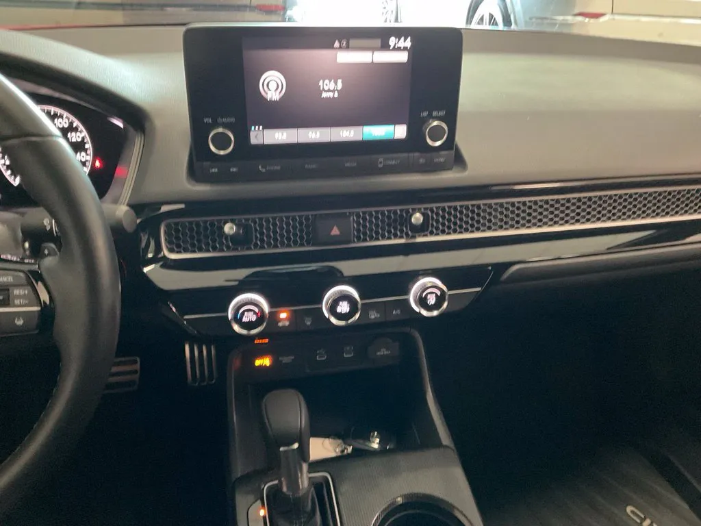 Honda Civic photo 16
