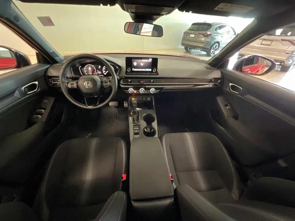 Honda Civic photo 9