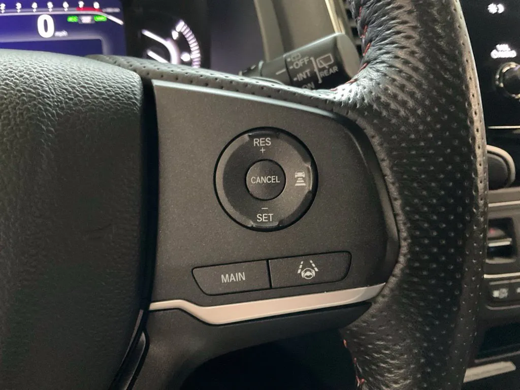 Honda Passport photo 14