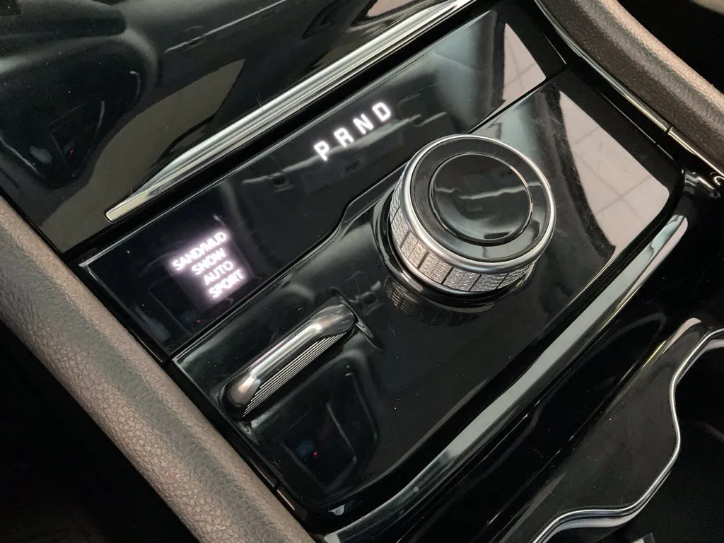 Jeep Grand Cherokee L photo 19