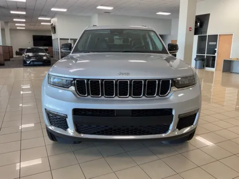 Photos of 2022 Jeep Grand Cherokee L Limited for sale in Overland Park, KS at Acura of Overland Park