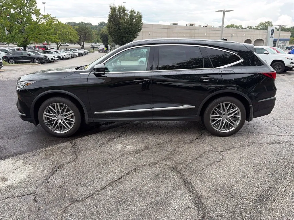 Acura MDX photo 8