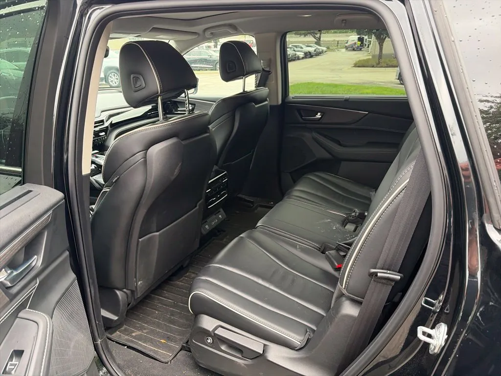 Acura MDX photo 9