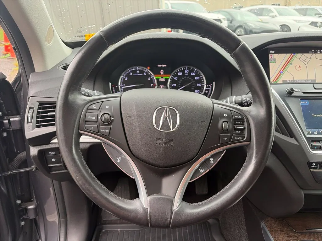 Acura MDX photo 11