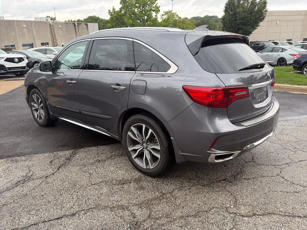Acura MDX photo 7