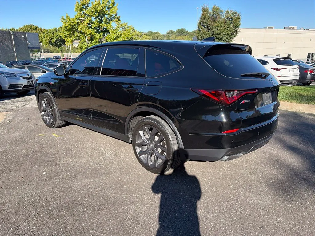 Acura MDX photo 7