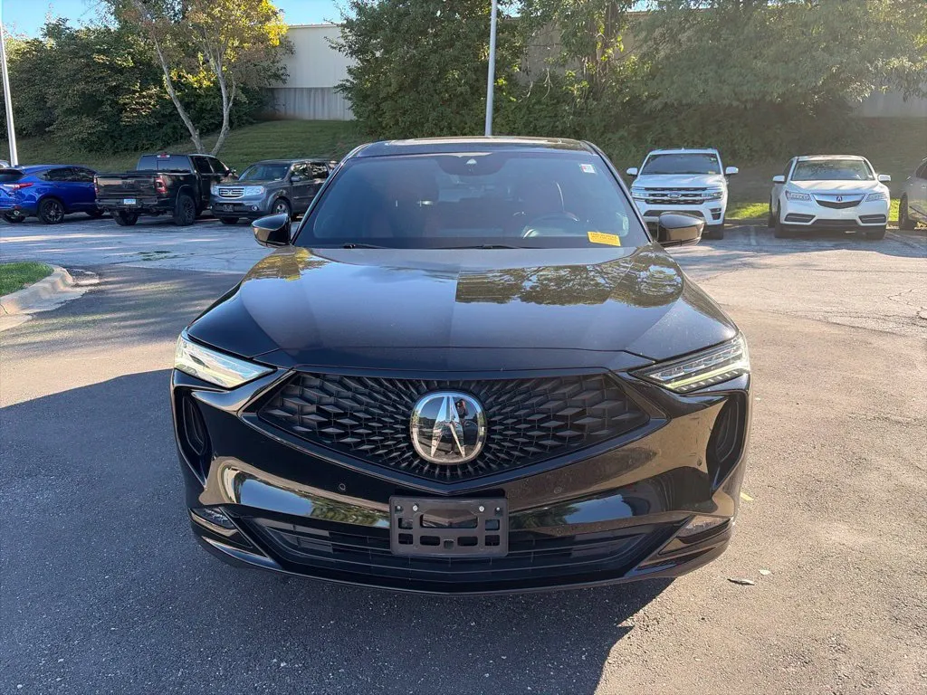 Acura MDX photo 2