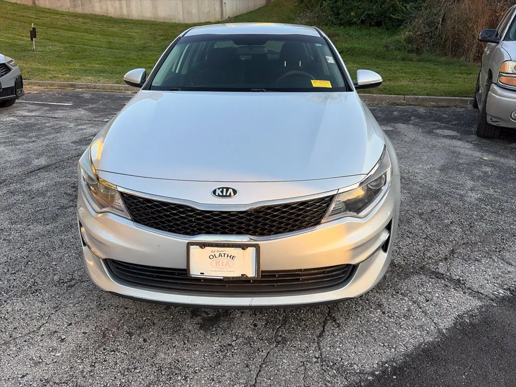 Kia Optima photo 2