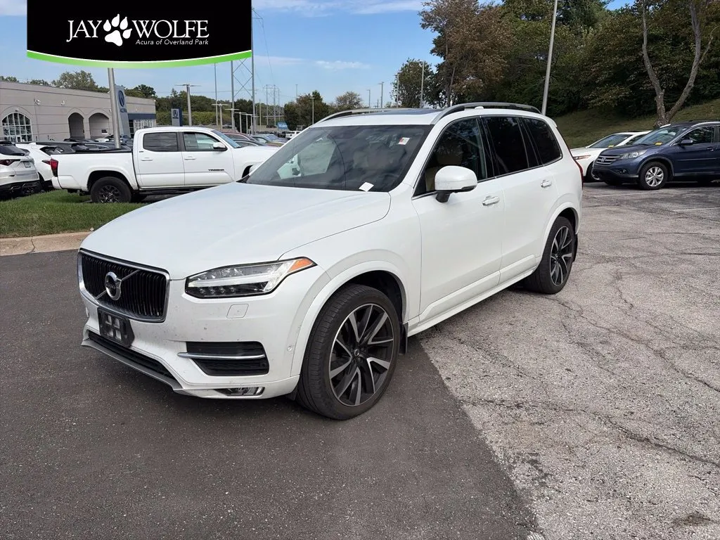 White 2019 Volvo XC90 Momentum for sale in Overland Park, KS