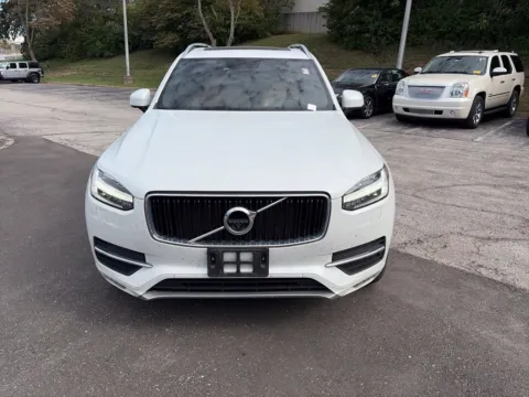 Photos of 2019 Volvo XC90 Momentum for sale in Overland Park, KS at Acura of Overland Park