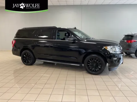 Black 2019 Ford Expedition Max XLT for sale in Overland Park, KS