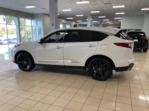 More photos of 2024 Acura RDX at Acura of Overland Park, KS