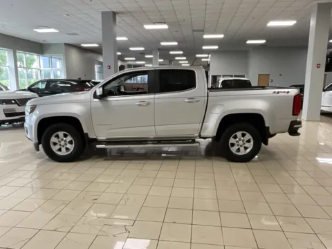 More photos of 2018 Chevrolet Colorado 4WD Work Truck at Acura of Overland Park, KS