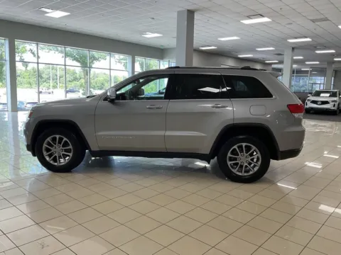 More photos of 2015 Jeep Grand Cherokee Limited at Acura of Overland Park, KS