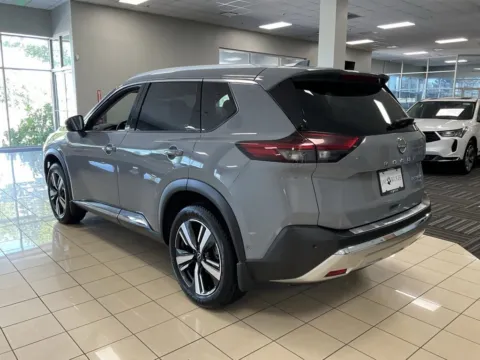 More photos of 2022 Nissan Rogue Platinum at Acura of Overland Park, KS