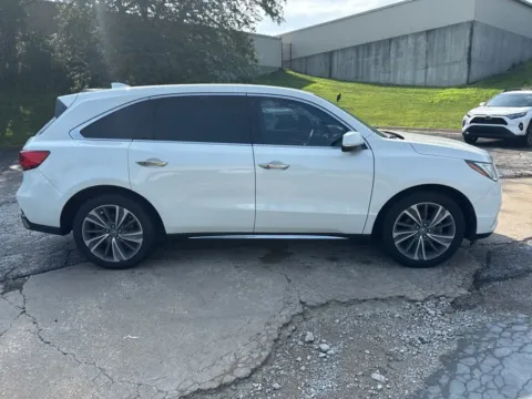 More photos of 2017 Acura MDX w/Technology Pkg at Acura of Overland Park, KS