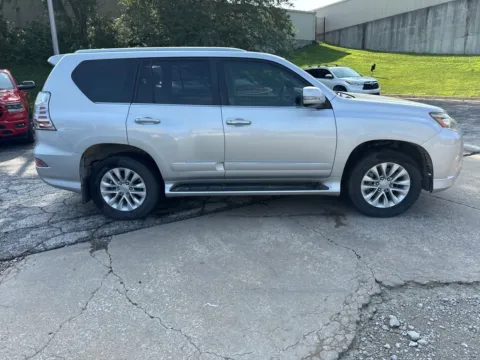 More photos of 2014 Lexus GX 460 at Acura of Overland Park, KS