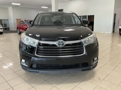 Photos of 2016 Toyota Highlander Limited for sale in Overland Park, KS at Acura of Overland Park