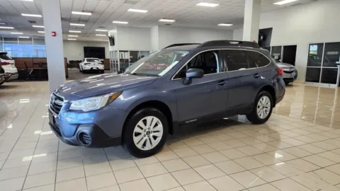 Another view of 2018 Subaru Outback 2.5i for sale in Overland Park, KS at Acura of Overland Park