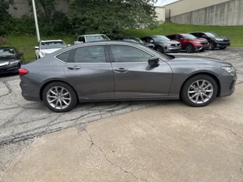 More photos of 2021 Acura TLX at Acura of Overland Park, KS