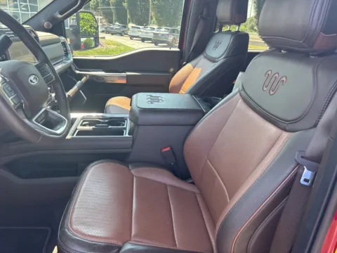 More photos of 2023 Ford Super Duty F-450 DRW King Ranch at Acura of Overland Park, KS