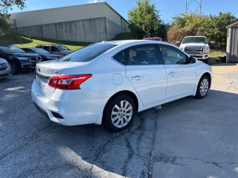 More photos of 2017 Nissan Sentra SV at Acura of Overland Park, KS