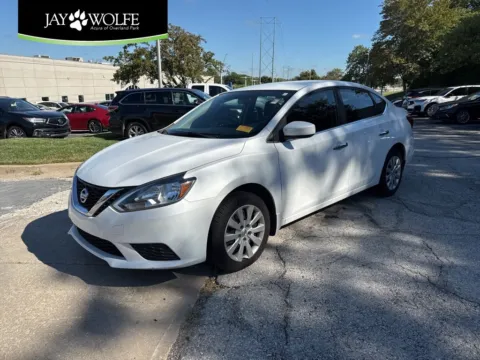 White 2017 Nissan Sentra SV for sale in Overland Park, KS