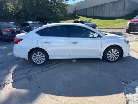 More photos of 2017 Nissan Sentra SV at Acura of Overland Park, KS