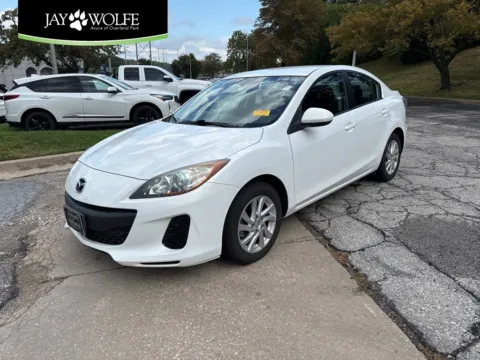 White 2012 Mazda Mazda3 i Touring for sale in Overland Park, KS