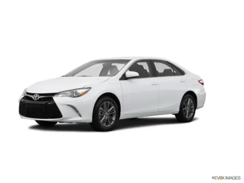 White 2015 Toyota Camry SE for sale in Overland Park, KS