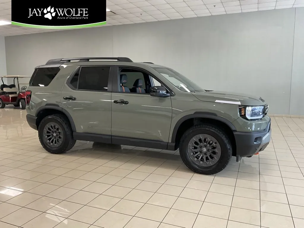 Green 2026 Honda Passport TrailSport for sale in Overland Park, KS