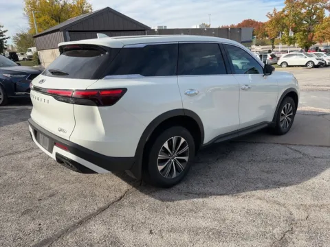 More photos of 2023 INFINITI QX60 PURE at Acura of Overland Park, KS
