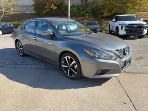 Another view of 2018 Nissan Altima 2.5 SR for sale in Overland Park, KS at Acura of Overland Park