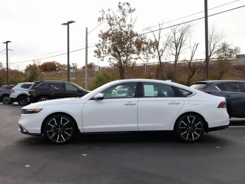 More photos of 2025 Honda Accord Hybrid Touring at Jay Wolfe Honda, MO