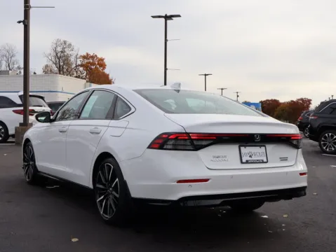 More photos of 2025 Honda Accord Hybrid Touring at Jay Wolfe Honda, MO