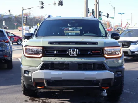 Photos of 2026 Honda Passport TrailSport Elite for sale in Kansas City, MO at Jay Wolfe Honda