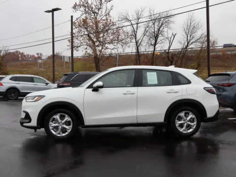 More photos of 2024 Honda HR-V LX at Jay Wolfe Honda, MO