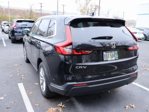 More photos of 2023 Honda CR-V EX at Jay Wolfe Honda, MO